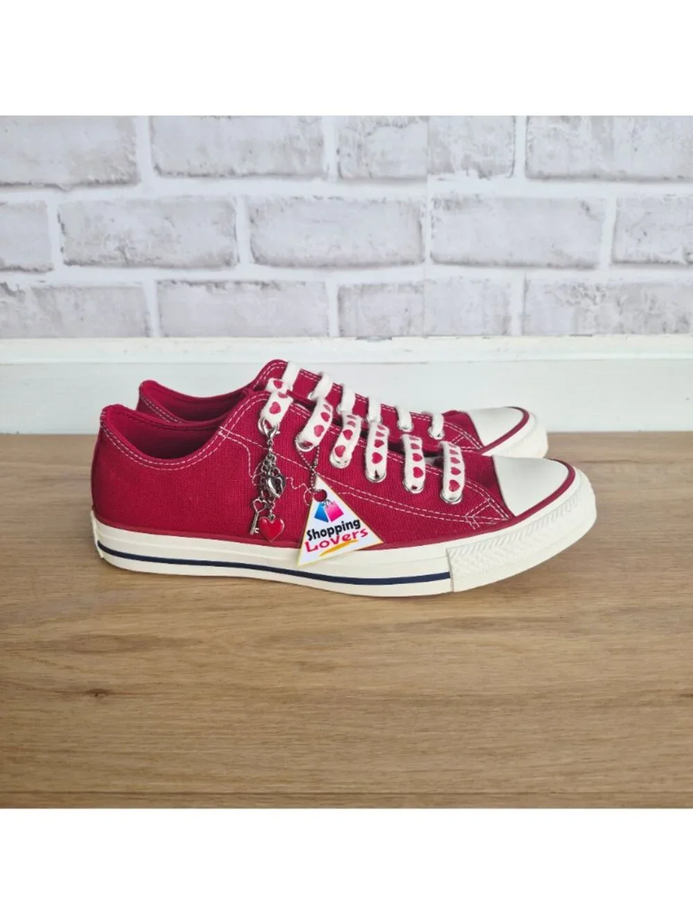 ⭐Converse Chuck Taylor Valentine's Day Low Sz 6 Womens shoes Sneaker Red A19057C - Picture 7 of 12